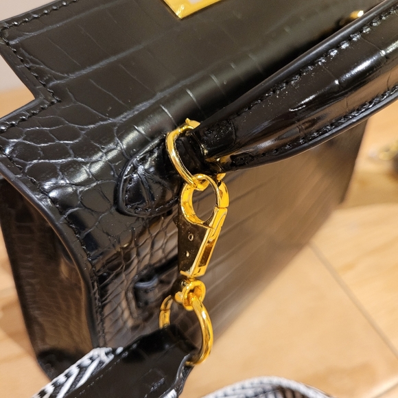 Black handbag - Picture 5 of 8